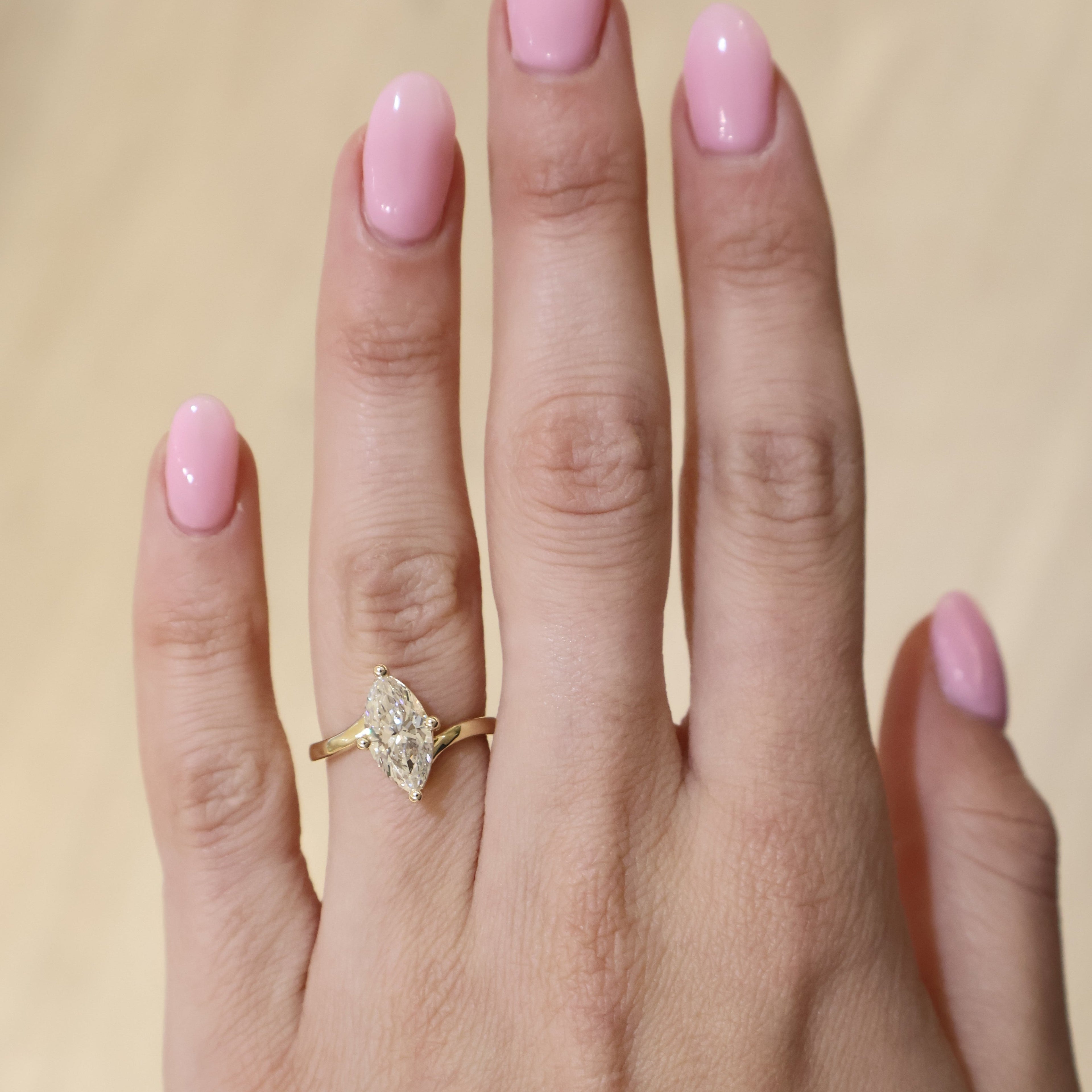 Marquise Solitaire Band
